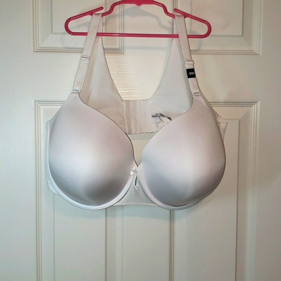 Lightly Lined T-Shirt Bra from Torrid Size 48DDD